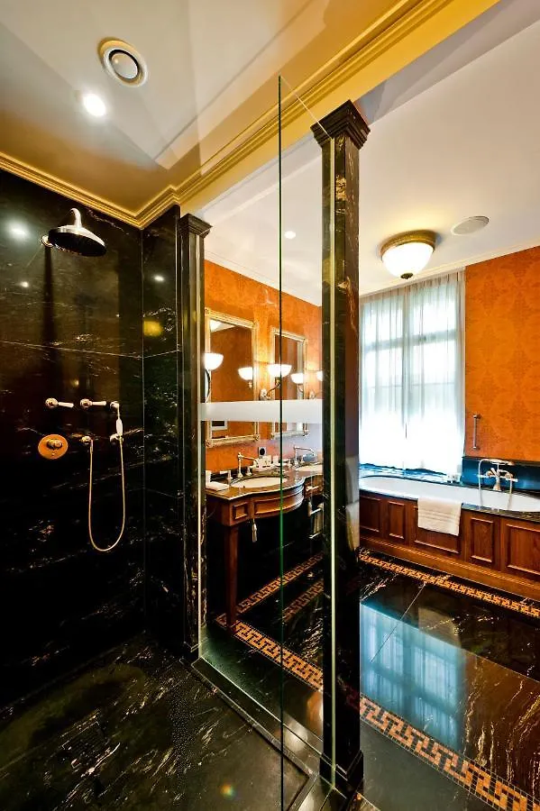 Grand Hotel Les Trois Rois Basilea