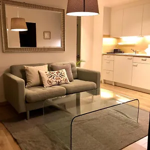 Cool & 2 Bedroom In Heart Of Eaux-vives , Genève Suisse